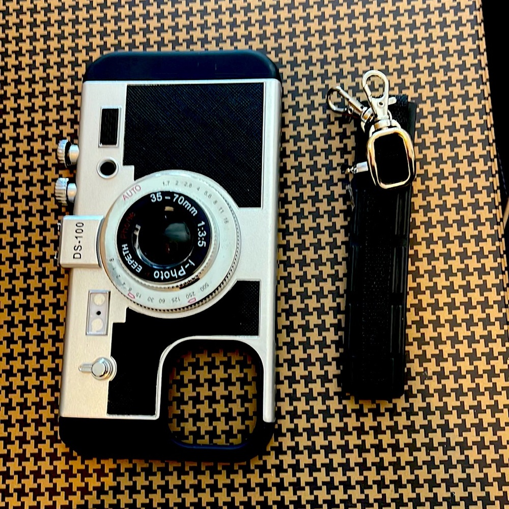 Brand New Cellphone case with strap